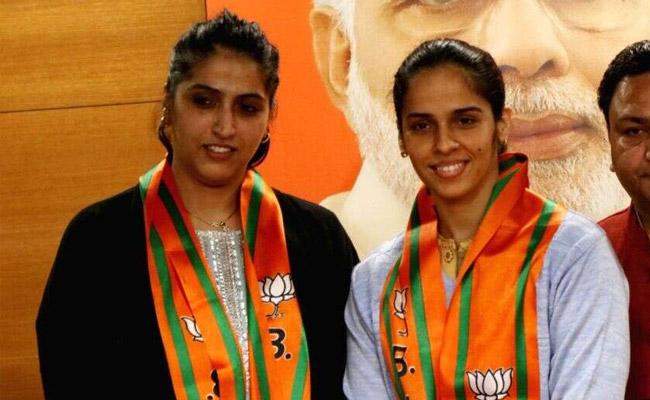 saina and her sister join bjp