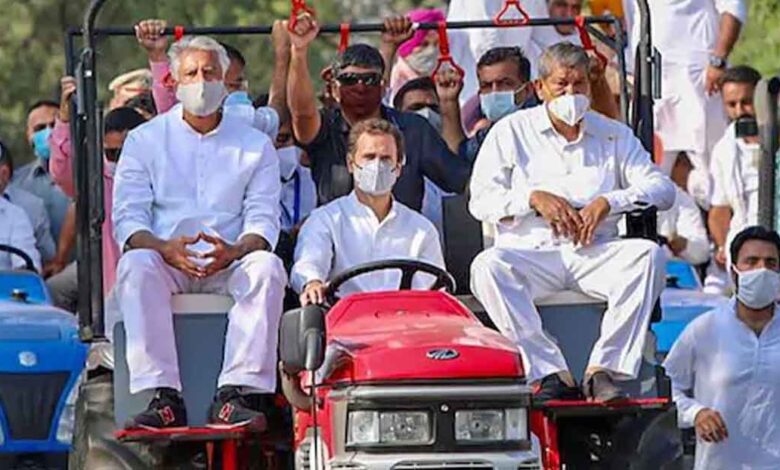 Rahul-gandhi-was-driving-tractor